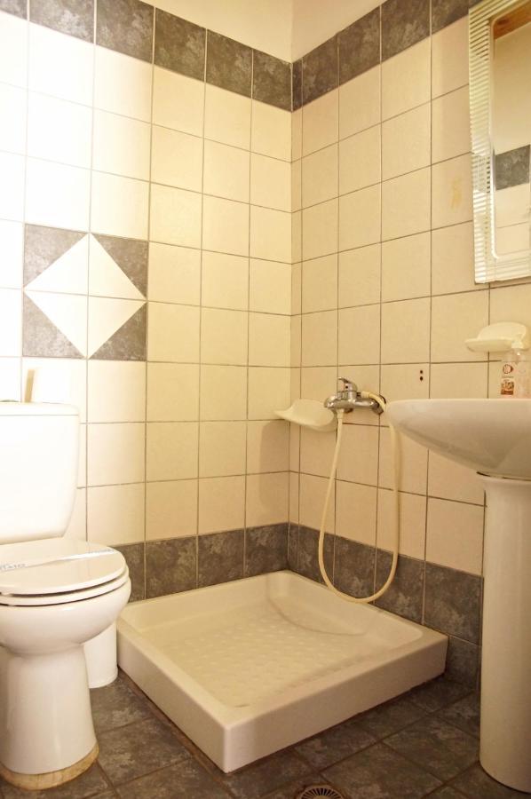 Αnna Hotell Loutro Exteriör bild