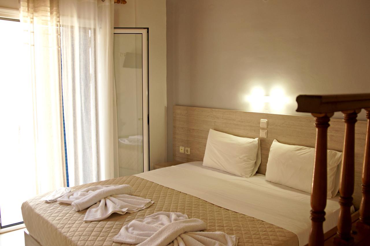 Αnna Hotell Loutro Exteriör bild