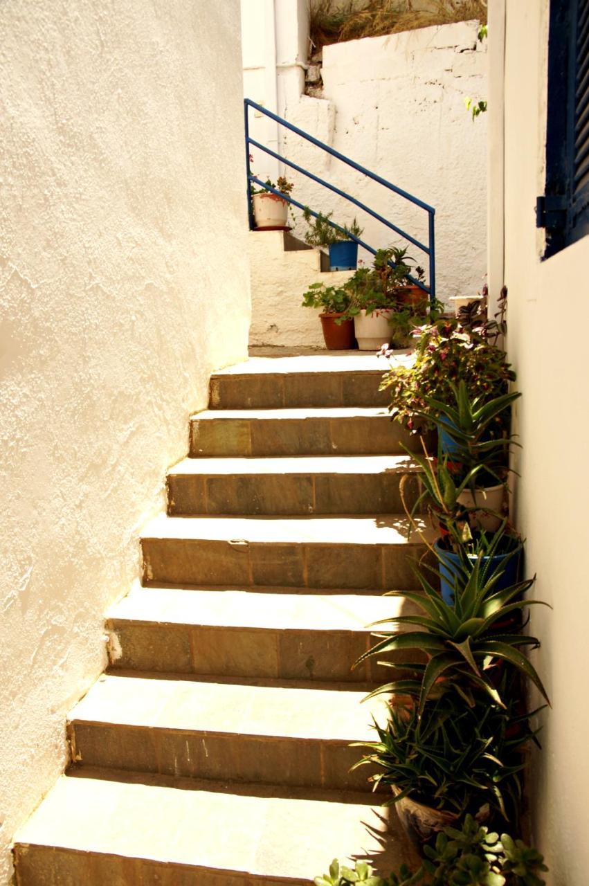 Αnna Hotell Loutro Exteriör bild