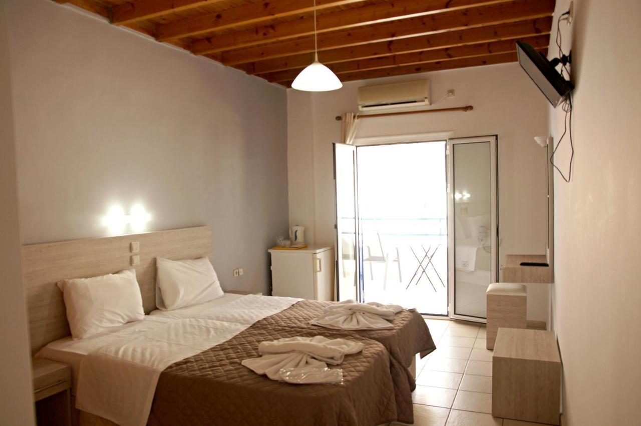 Αnna Hotell Loutro Exteriör bild