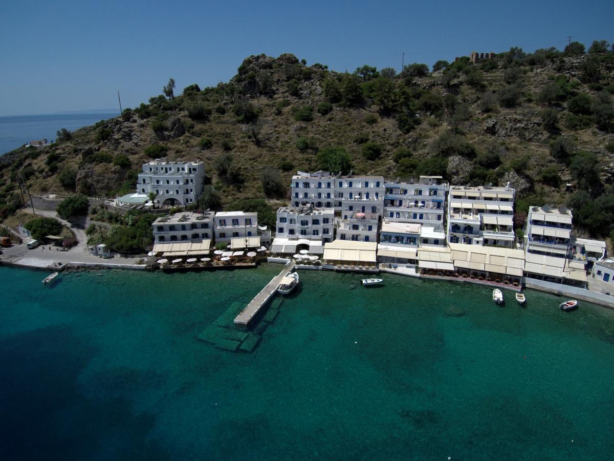 Αnna Hotell Loutro Exteriör bild